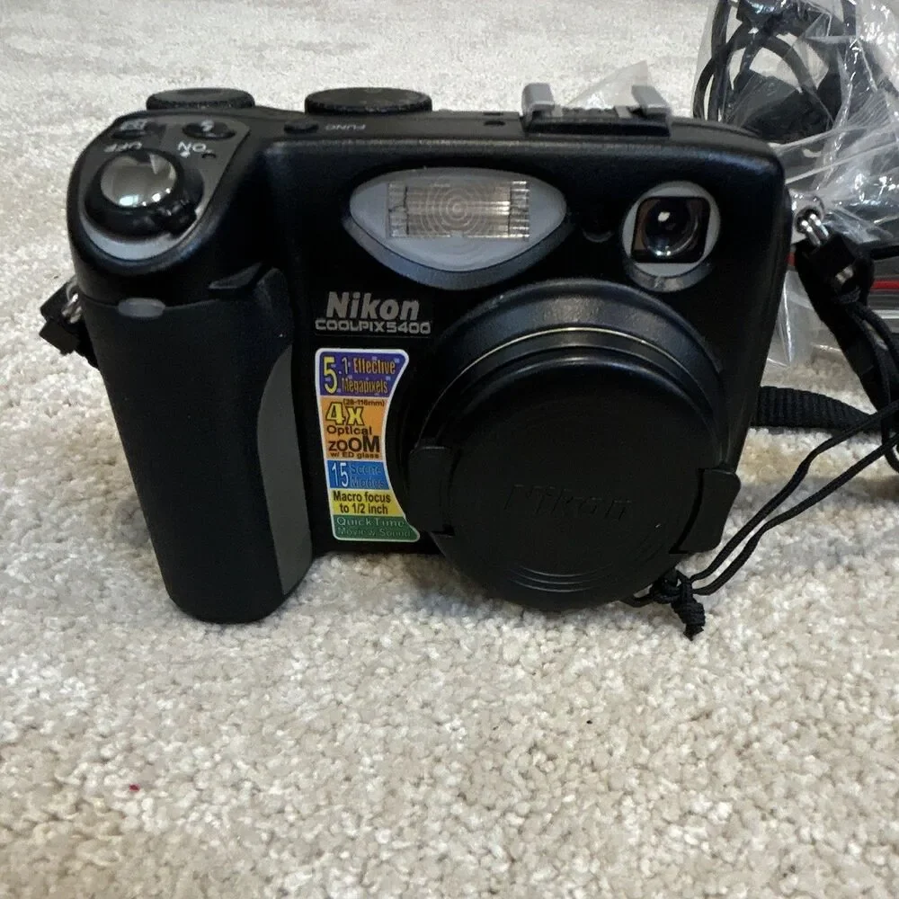 Nikon COOLPIX 5400 5.1MP Compact Digital Camera Black 4x Zoom USB Flash